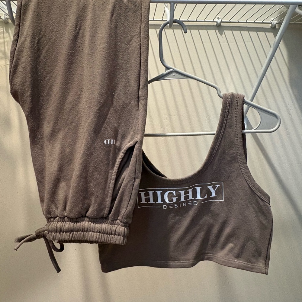 Highly Desired Women's Brown Lounge Set